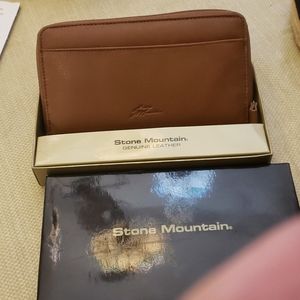 Stone mountain leather wallet NWT